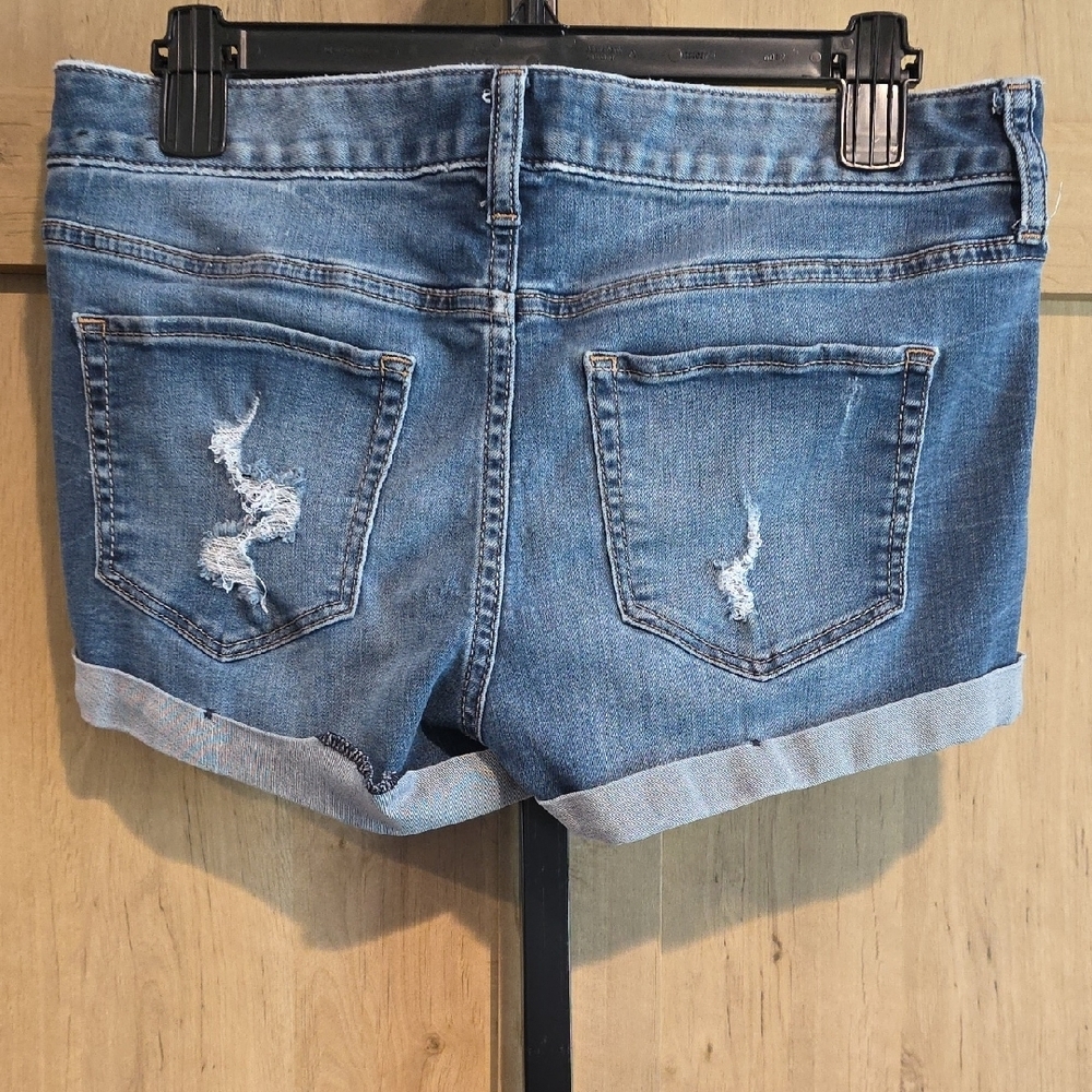 (J60) Express Blue Distressed Jean Shorts Sz 4 - Picture 4 of 7